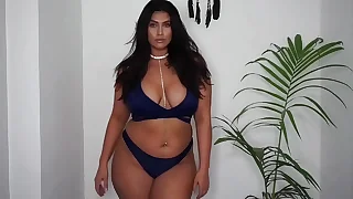 Latina in bikini hardcore